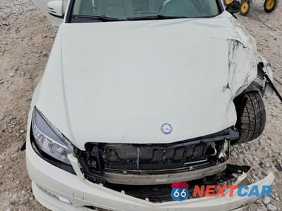 Zdjęcie 11 z 13 samochodu: 2011 MERCEDES-BENZ C 300 4MATIC VIN:WDDGF8BBXBA512409 - miniatura