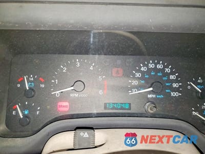 Zdjęcie 9 z 13 samochodu: 1998 JEEP WRANGLER / TJ SE VIN:1J4FY29P6WP770356 - miniatura