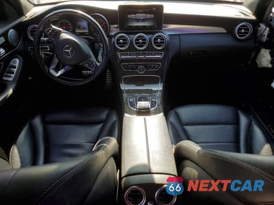 Zdjęcie 8 z 13 samochodu: 2016 MERCEDES-BENZ C 300 4MATIC VIN:55SWF4KB6GU175782 - miniatura