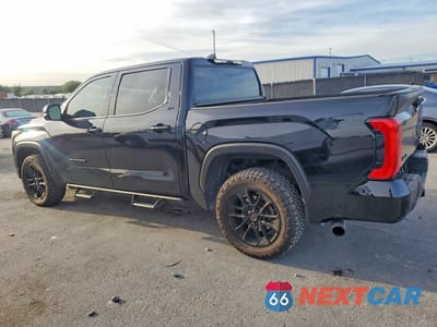 Drugie zdjęcie samochodu z przodu: 2022 TOYOTA TUNDRA SR5 VIN:5TFLA5DB2NX053946 - miniatura