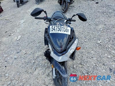 Piąte zdjęcie samochodu w środku: 2013 HONDA PCX 150 VIN:MLHKF1210D5006454 - miniatura