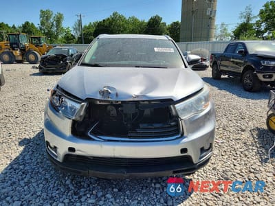 Piąte zdjęcie samochodu w środku: 2015 TOYOTA HIGHLANDER LIMITED VIN:5TDDKRFH5FS222973 - miniatura