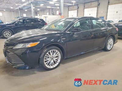 2020 TOYOTA CAMRY XLE 4T1F31AKXLU012334 - główne zdjęcie licytacji z USA - miniatura