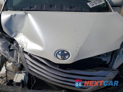 Zdjęcie 12 z 13 samochodu: 2015 TOYOTA SIENNA XLE 8-PASSENGER VIN:5TDYK3DC0FS561534 - miniatura