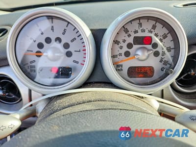 Zdjęcie 9 z 12 samochodu: 2003 MINI COOPER S VIN:WMWRE33443TD65163 - miniatura