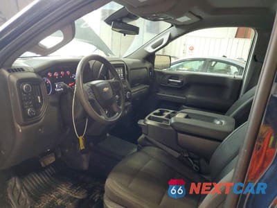 Zdjęcie 8 z 12 samochodu: 2022 CHEVROLET SILVERADO K1500 VIN:3GCNDAED0NG668136 - miniatura