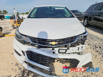 Piąte zdjęcie samochodu w środku: 2016 CHEVROLET CRUZE LT VIN:1G1BE5SM7G7286429 - miniatura