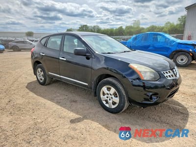 Czwarte zdjęcie samochodu z boku: 2014 NISSAN ROGUE SELECT S VIN:JN8AS5MV1EW712298 - miniatura