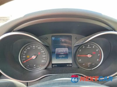 Zdjęcie 9 z 12 samochodu: 2016 MERCEDES-BENZ C 300 4MATIC VIN:55SWF4KB0GU140865 - miniatura