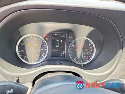 Zdjęcie 9 z 13 samochodu: 2018 MERCEDES-BENZ METRIS VIN:WD4PG2EE8J3499744 - miniatura