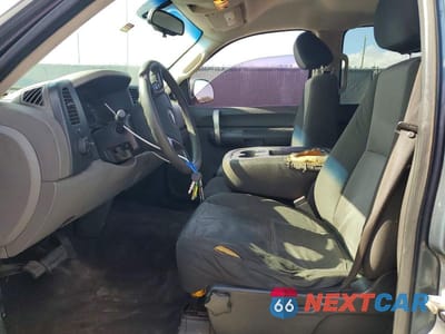 Zdjęcie 7 z 12 samochodu: 2008 CHEVROLET SILVERADO C1500 VIN:2GCEC13C281336662 - miniatura