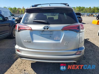 Zdjęcie 6 z 13 samochodu: 2016 TOYOTA RAV4 XLE VIN:2T3RFREV5GW415335 - miniatura