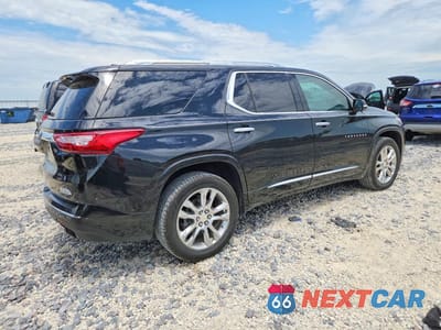Trzecie zdjęcie samochodu z tyłu: 2019 CHEVROLET TRAVERSE HIGH COUNTRY VIN:1GNERNKW0KJ320434 - miniatura