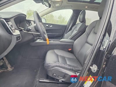 Zdjęcie 7 z 12 samochodu: 2025 VOLVO XC60 PLUS VIN:YV4M12RC1S1034255 - miniatura