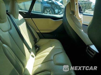 Zdjęcie 10 z 13 samochodu: 2016 TESLA MODEL S VIN:5YJSA1E40GF168188 - miniatura