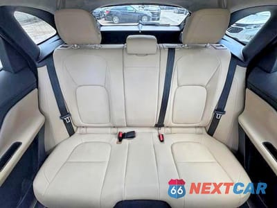 Zdjęcie 10 z 15 samochodu: 2020 JAGUAR F-PACE PREMIUM VIN:SADCJ2FX8LA619250 - miniatura