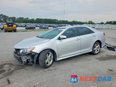 2013 TOYOTA CAMRY SE 4T1BF1FK0DU698450 - główne zdjęcie licytacji z USA - miniatura