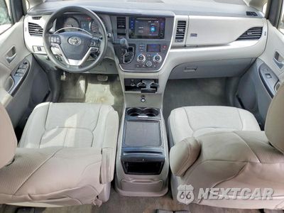 Zdjęcie 8 z 13 samochodu: 2015 TOYOTA SIENNA LE VIN:5TDKK3DC8FS617645 - miniatura