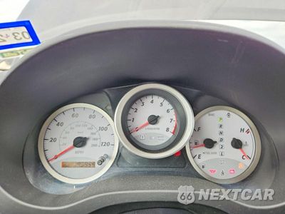 Zdjęcie 9 z 13 samochodu: 2005 TOYOTA RAV4 BASE VIN:JTEHD20V050075511 - miniatura