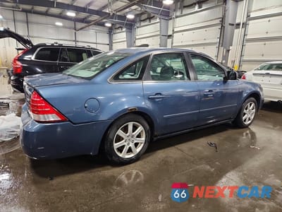 Trzecie zdjęcie samochodu z tyłu: 2005 MERCURY MONTEGO LUXURY VIN:1MEFM41115G603162 - miniatura