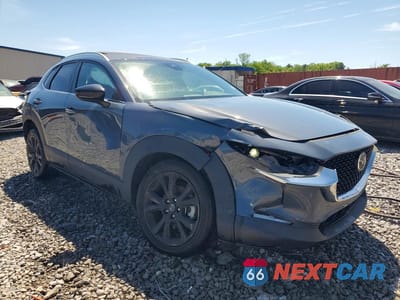 Czwarte zdjęcie samochodu z boku: 2023 MAZDA CX-30 PREFERRED VIN:3MVDMBCM9PM548195 - miniatura