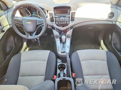 Zdjęcie 8 z 12 samochodu: 2014 CHEVROLET CRUZE LS VIN:1G1PA5SH7E7329569 - miniatura