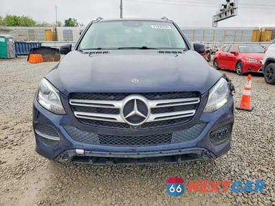 Piąte zdjęcie samochodu w środku: 2017 MERCEDES-BENZ GLE 350 VIN:4JGDA5JB4HA971886 - miniatura