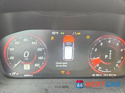 Zdjęcie 9 z 13 samochodu: 2019 VOLVO XC40 T5 R-DESIGN VIN:YV4162UM2K2152832 - miniatura