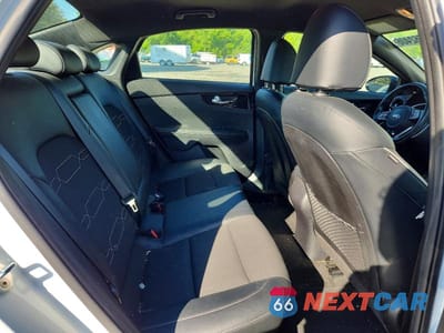Zdjęcie 10 z 13 samochodu: 2021 KIA FORTE GT LINE VIN:3KPF34AD3ME270699 - miniatura