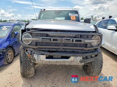 Piąte zdjęcie samochodu w środku: 2024 FORD BRONCO RAPTOR VIN:1FMEE0RR3RLA62959 - miniatura