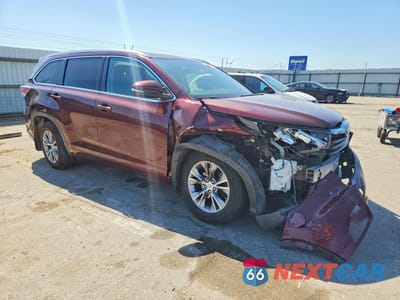 Czwarte zdjęcie samochodu z boku: 2015 TOYOTA HIGHLANDER XLE VIN:5TDJKRFHXFS165950 - miniatura