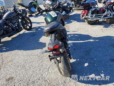 Czwarte zdjęcie samochodu z boku: 2026 SUZUKI GSX800 TT VIN:JS1EM16B4T7100004 - miniatura