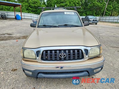 Piąte zdjęcie samochodu w środku: 2002 TOYOTA TACOMA XTRACAB VIN:5TEWM72NX2Z888274 - miniatura