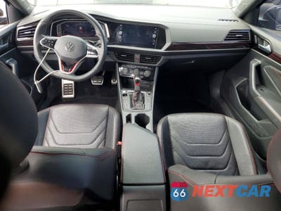 Zdjęcie 8 z 13 samochodu: 2024 VOLKSWAGEN JETTA GLI AUTOBAHN VIN:3VW2T7BU7RM101553 - miniatura