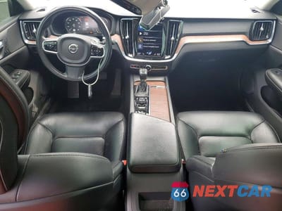 Zdjęcie 8 z 12 samochodu: 2021 VOLVO S60 T5 MOMENTUM VIN:7JR102FK4MG102697 - miniatura