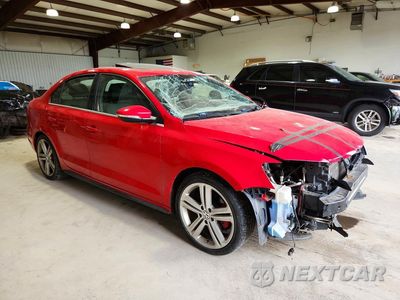 Czwarte zdjęcie samochodu z boku: 2015 VOLKSWAGEN JETTA GLI VIN:3VW4T7AJ2FM277213 - miniatura