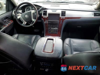 Zdjęcie 8 z 13 samochodu: 2013 CADILLAC ESCALADE VIN:1GYS3AEF9DR148873 - miniatura