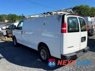 Czwarte zdjęcie samochodu z boku: 2018 CHEVROLET EXPRESS G2500 VIN:1GCWGAFP0J1185596 - miniatura