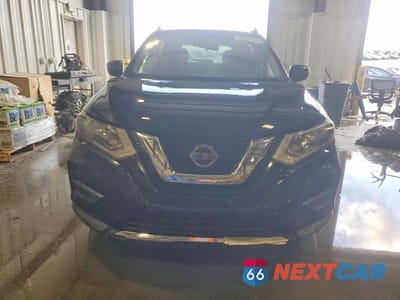 Piąte zdjęcie samochodu w środku: 2020 NISSAN ROGUE SV VIN:KNMAT2MT0LP521596 - miniatura