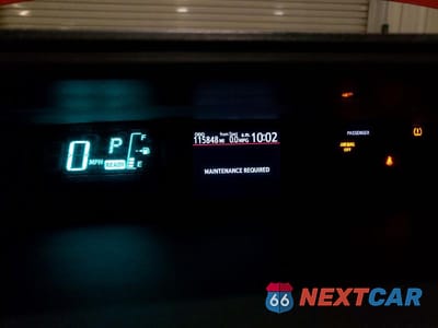 Zdjęcie 9 z 12 samochodu: 2012 TOYOTA PRIUS C FOUR VIN:JTDKDTB31C1023632 - miniatura