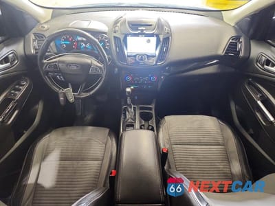 Zdjęcie 8 z 13 samochodu: 2017 FORD ESCAPE TITANIUM VIN:1FMCU0JD4HUC04836 - miniatura