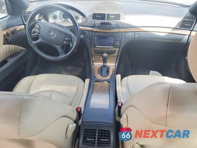 Zdjęcie 8 z 12 samochodu: 2009 MERCEDES-BENZ E 350 4MATIC VIN:WDBUF87X09B388042 - miniatura