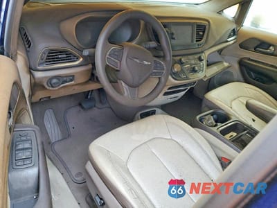 Zdjęcie 8 z 13 samochodu: 2020 CHRYSLER VOYAGER LXI VIN:2C4RC1DG3LR192116 - miniatura