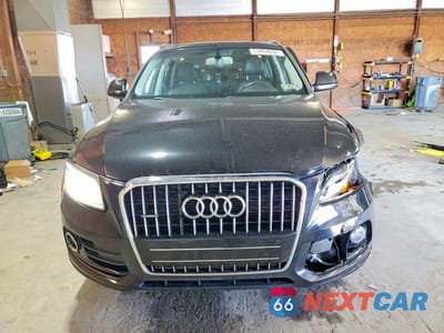 Piąte zdjęcie samochodu w środku: 2017 AUDI Q5 PREMIUM PLUS VIN:WA1L2AFP8HA041090 - miniatura