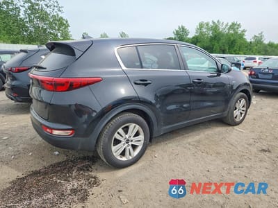 Trzecie zdjęcie samochodu z tyłu: 2018 KIA SPORTAGE LX VIN:KNDPMCAC2J7365964 - miniatura