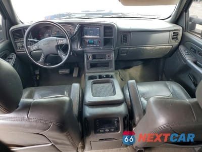 Zdjęcie 8 z 12 samochodu: 2005 GMC SIERRA K2500 HEAVY DUTY VIN:1GTHK23G05F936092 - miniatura