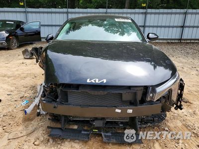 Piąte zdjęcie samochodu w środku: 2025 KIA K4 LXS VIN:3KPFT4DE5SE209467 - miniatura