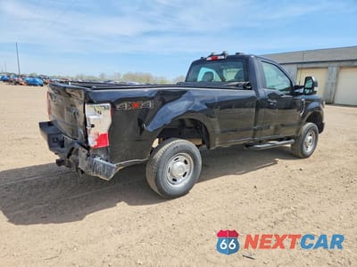 Trzecie zdjęcie samochodu z tyłu: 2022 FORD F250 SUPER DUTY VIN:1FTBF2B61NEF22649 - miniatura