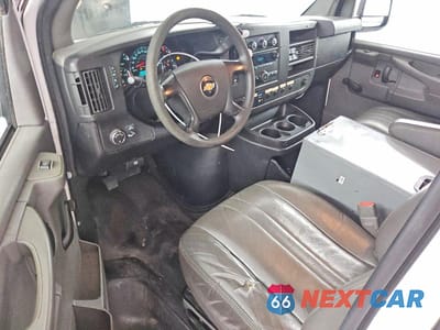 Zdjęcie 8 z 13 samochodu: 2013 CHEVROLET EXPRESS G2500 VIN:1GCWGFCA1D1903481 - miniatura