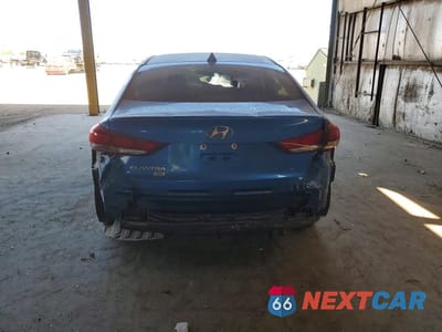 Zdjęcie 6 z 12 samochodu: 2017 HYUNDAI ELANTRA SE VIN:5NPD74LF2HH089542 - miniatura